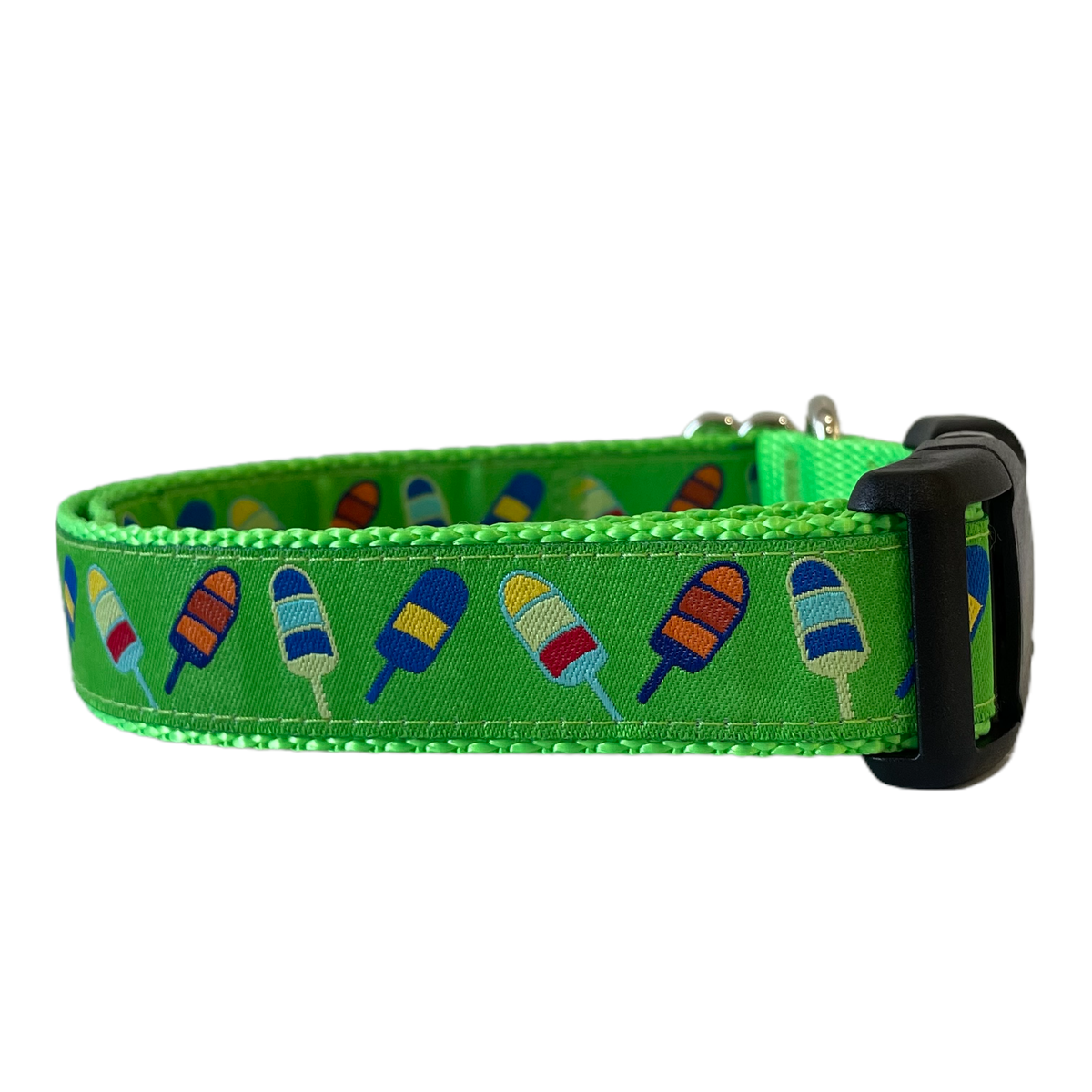 Maine Lobster Buoy in Green - Dog Collar